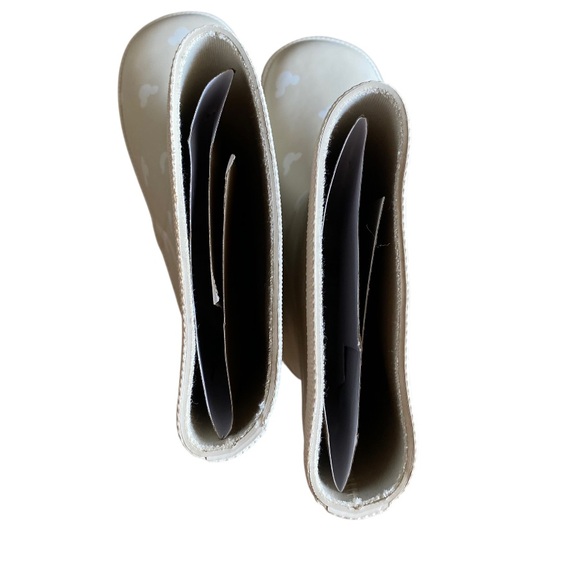 Brand New! Cream/ Neutral/White Mickey Mouse Pattern Rain Boots Size 1 - Picture 6 of 13